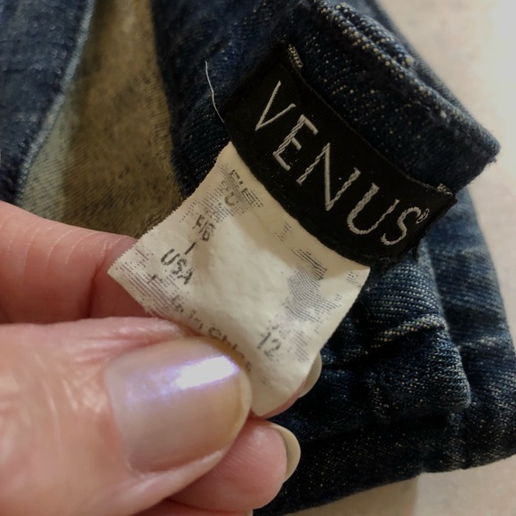 Ladies Venus brand size 12 jeans dark wash with plenty of bling and stretch - Picture 10 of 10